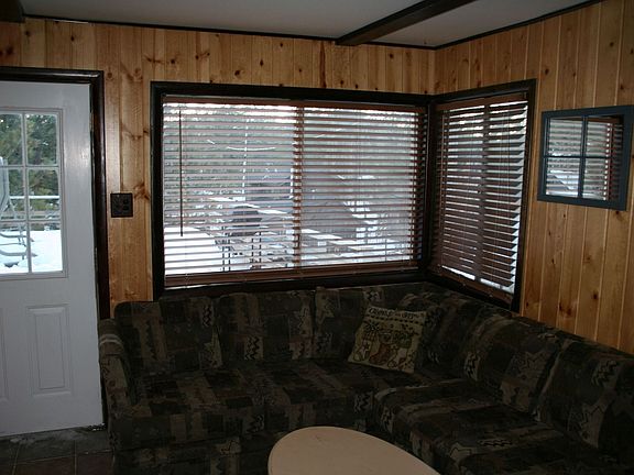 2nd image of 527 Lakewood Ln