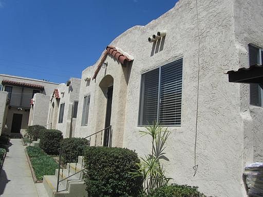 4th image of 2556 Broadway