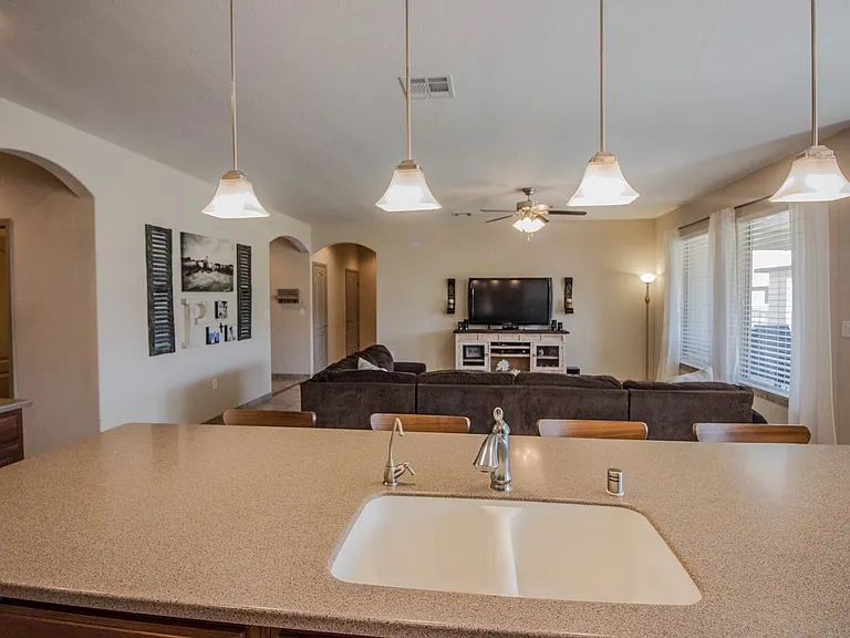 1155 Santiago St — Photo 10