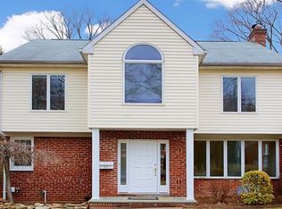 17 N Summit St, Tenafly, NJ 07670