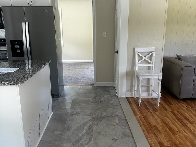 Shoreline Dr — Photo 8
