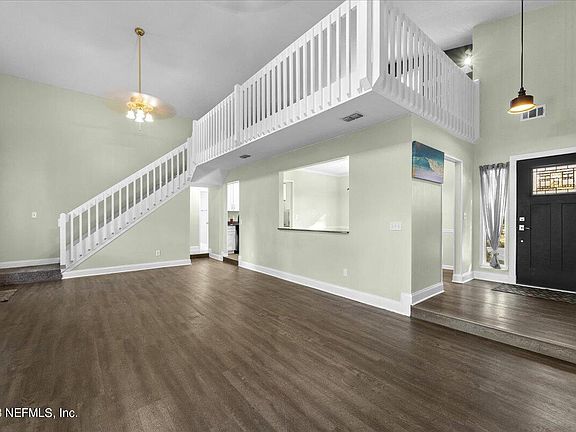 5th image of 8156 CAYUGA Trail E