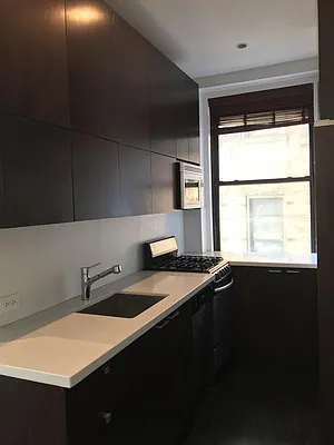 Rented by Triumph Property Group | media 8