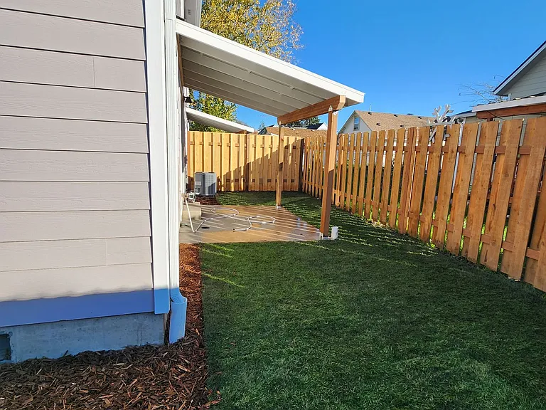 6th Ave SE Duplex — Photo 1