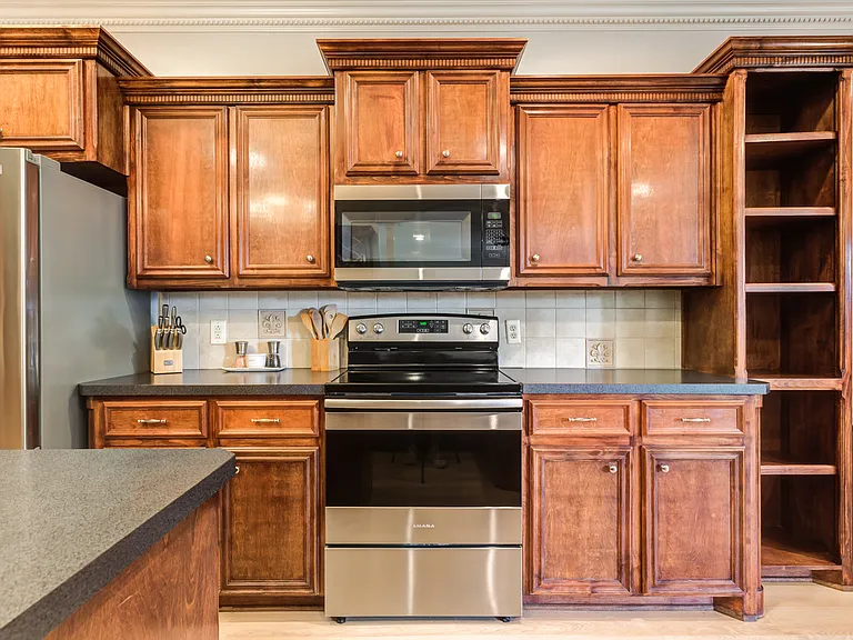 105 N Vale Ave — Photo 13