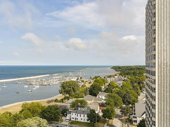 4th image of 2525 S Shore DRIVE #16D