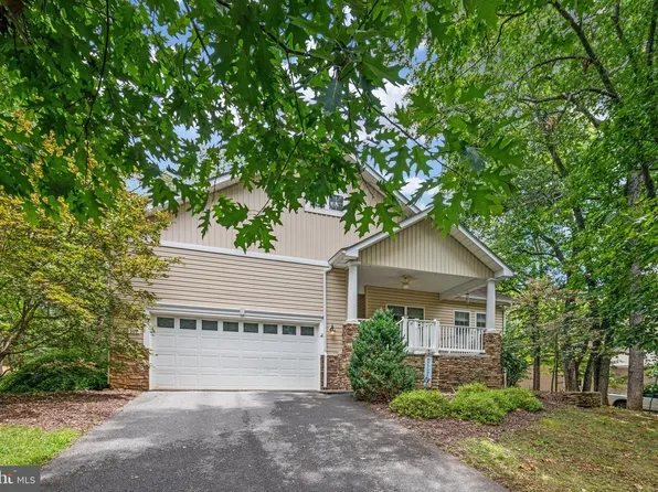 107 Sunset Cir, Cross Junction, VA 22625