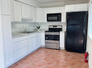 1223 N 16th Ave #1221, Hollywood, FL 33020