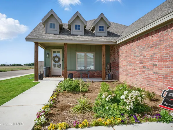 1434 15th St, Shallowater, TX 79363