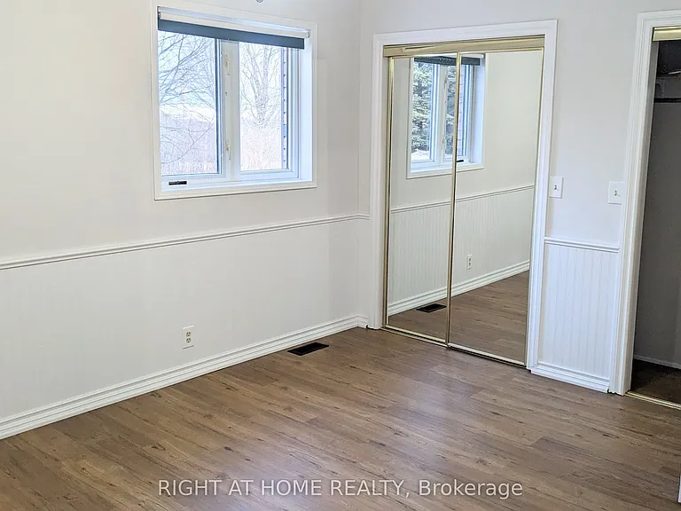 1258 Stacey Rd — Photo 16