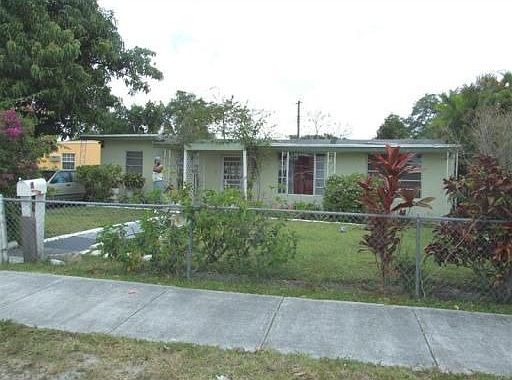 1st image of 15925 W Bunche Park Dr