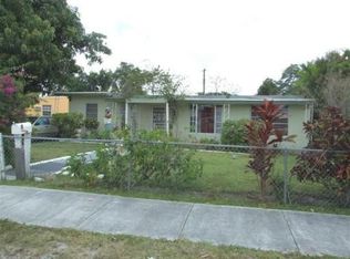 15925 W Bunche Park Dr, Miami Gardens, FL 33054