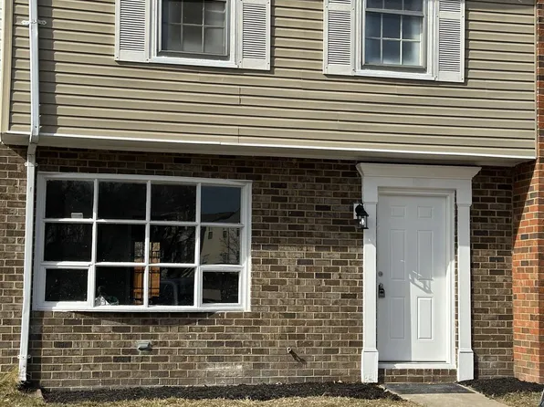 1617 Meadow Dr, Fredericksburg, VA 22405