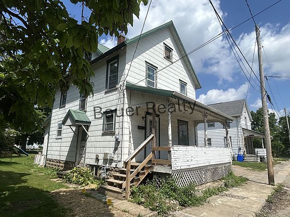 2nd image of 1036 Arch St