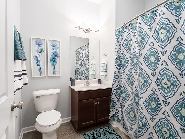Villa Capri Apartment Homes — Photo 13