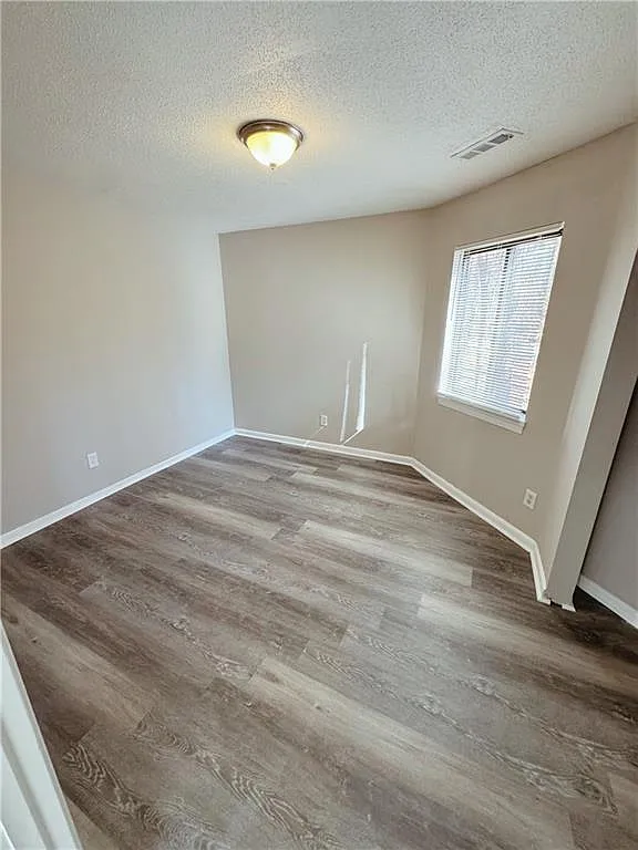 3 bed, 2.5 bath, 1865 sqft, $1,850 — Photo 1