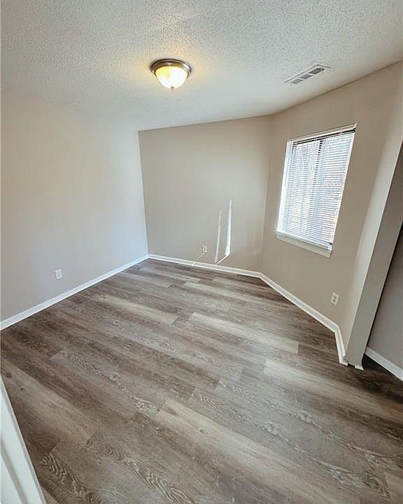 1st image of 2553 Terrace Trl