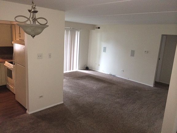 2nd image of 5231 James Ln APT 1303