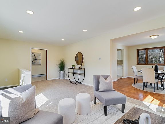 4th image of 5153 Colebrook Dr
