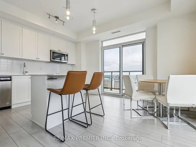 55 Duke St W #1709 — Photo 28