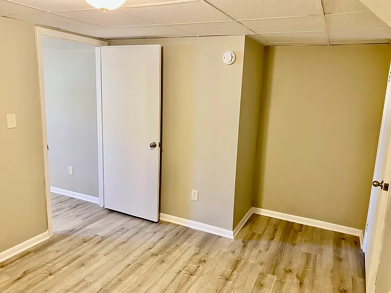 402 Tyson Pl #1 — Photo 13