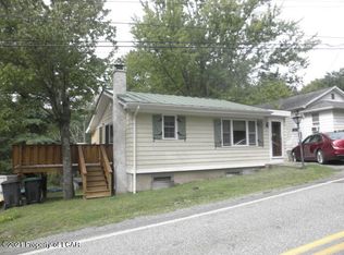 308 Carpenter Rd, Dallas, PA 18612