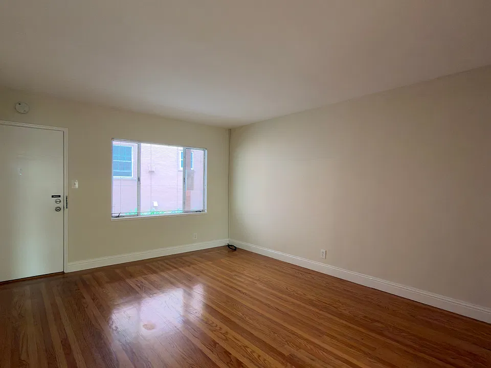75 Glen Ave #3