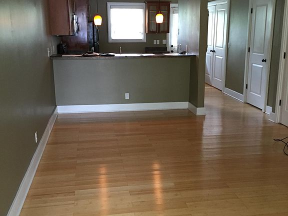 2nd image of 827 Channing Dr