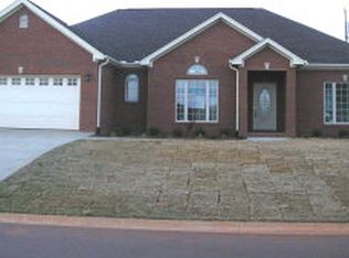 303 W Jackson Dr, Muscle Shoals, AL 35661