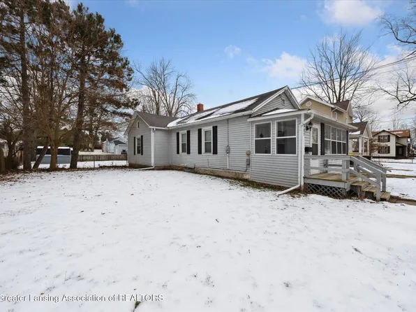 307 E Cass St, Saint Johns, MI 48879