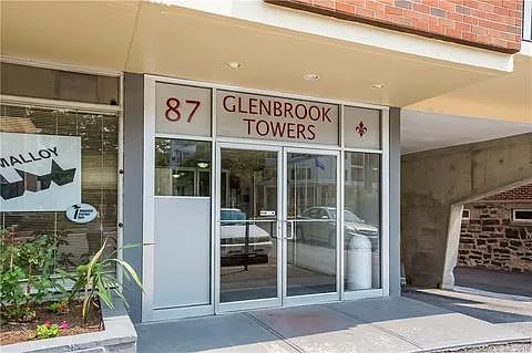 1 bed, 640 sqft, $1,950 — Photo 2