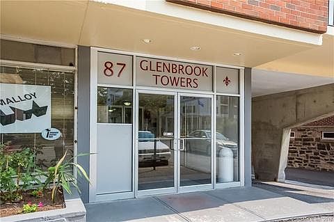2nd image of 87 Glenbrook Rd APT 6D