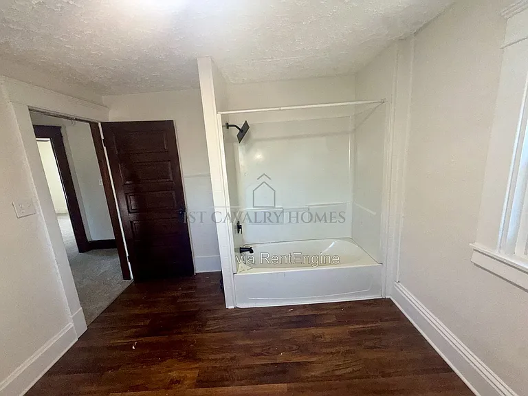 135 S McKinley Ave — Photo 7
