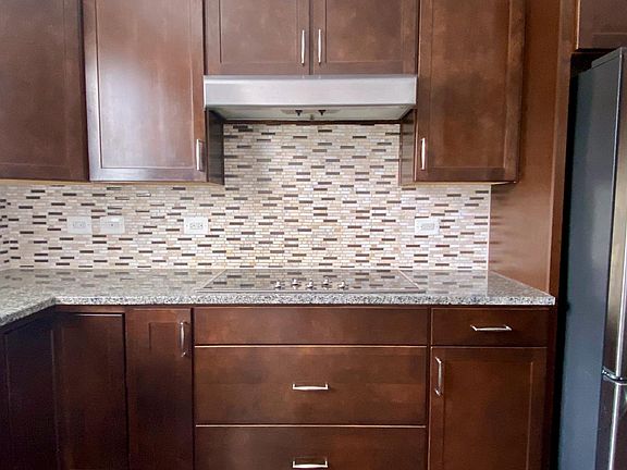 4th image of 10605 Legacy Ln