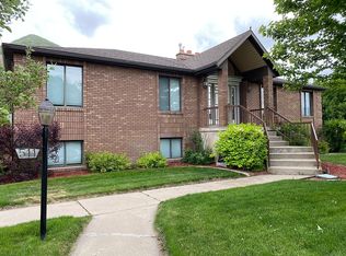 511 S Mountain Rd, Fruit Heights, UT 84037