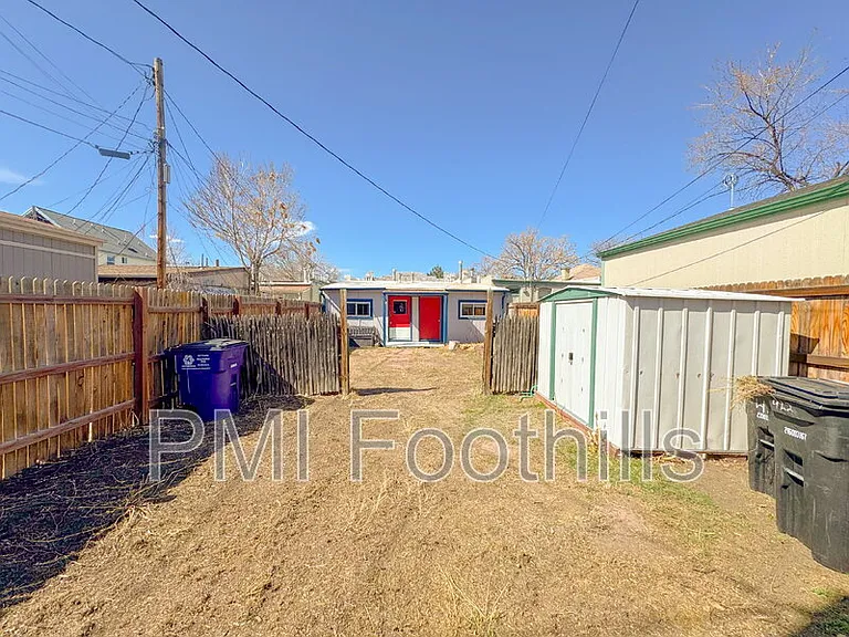 420 N Fox St — Photo 13