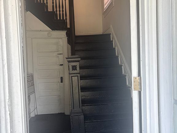 4th image of 5946-5948 Plymouth Ave #2
