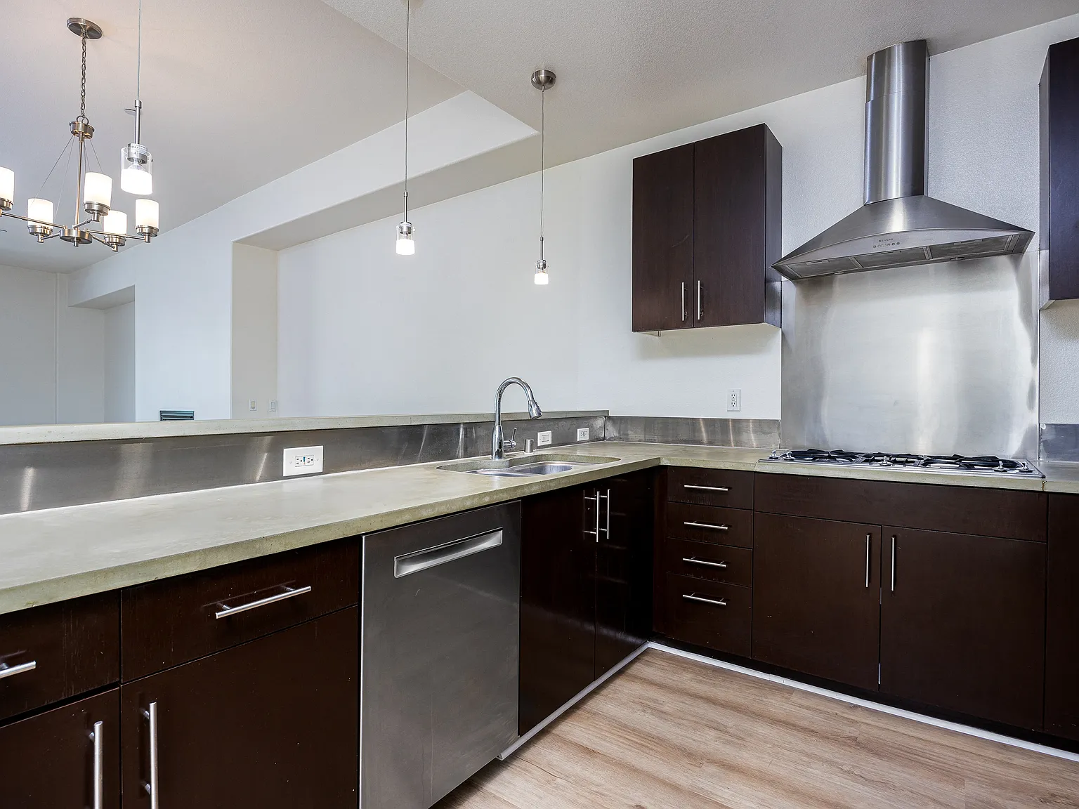 Doran Lofts — Photo 1