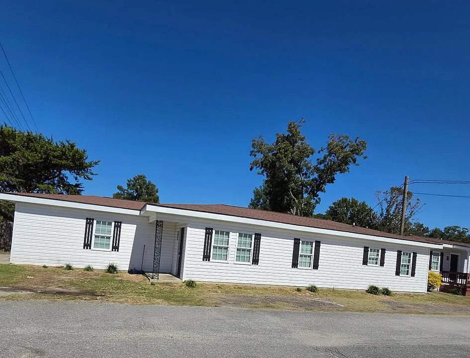 214 Lanier Dr