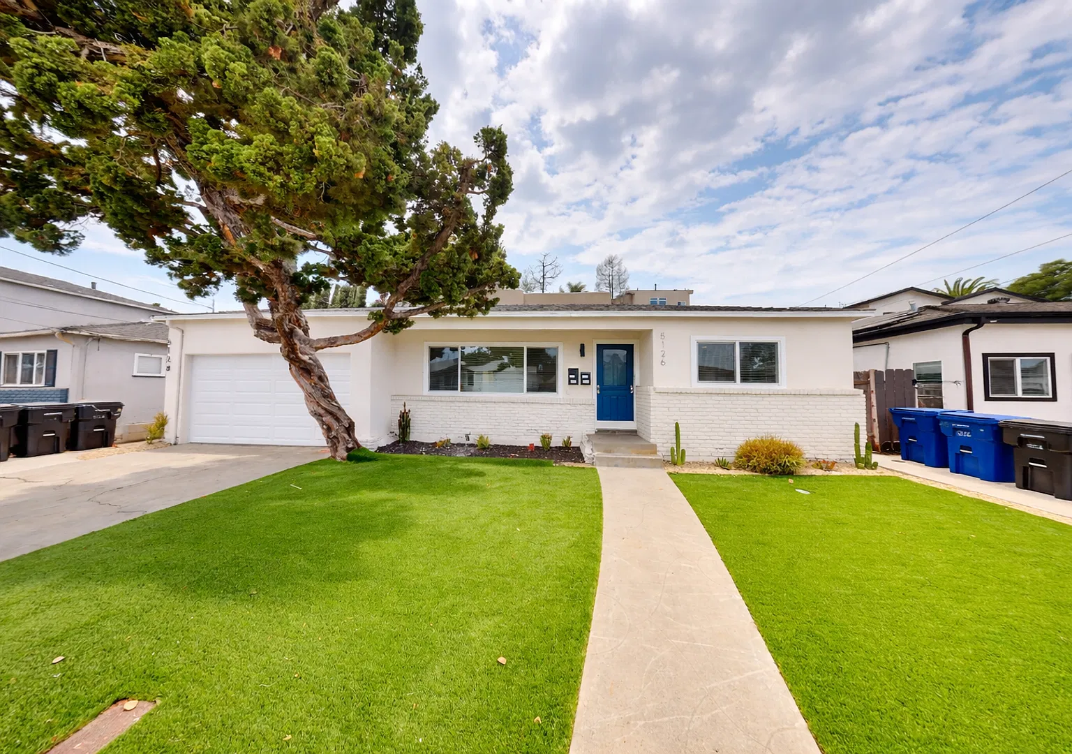 Comfortable 4 Bed 2 Bath House!! — Photo 1