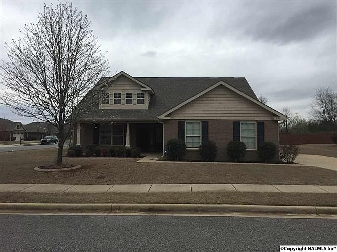 1st image of 301 Dovington Dr