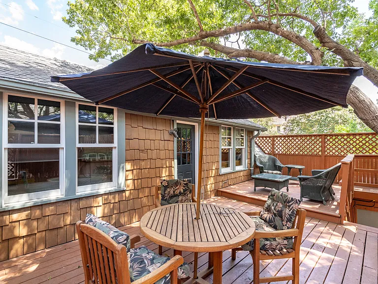 3900 Bowser Ave — Photo 52