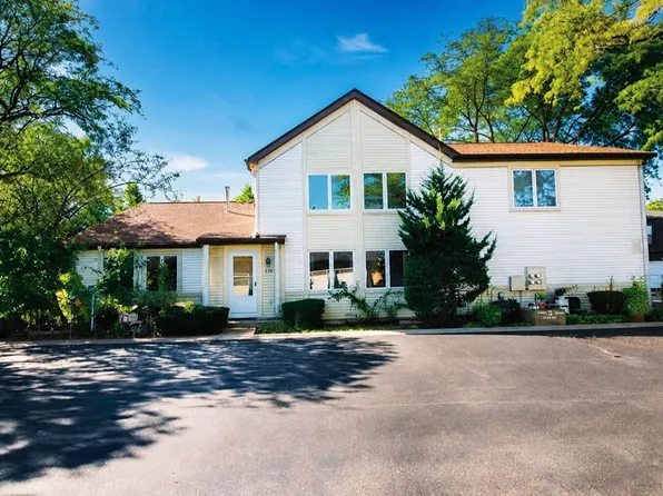 336 Inverrary Ln, Deerfield, IL 60015