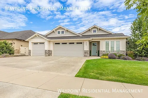 478 W Oak View Dr Photo 1