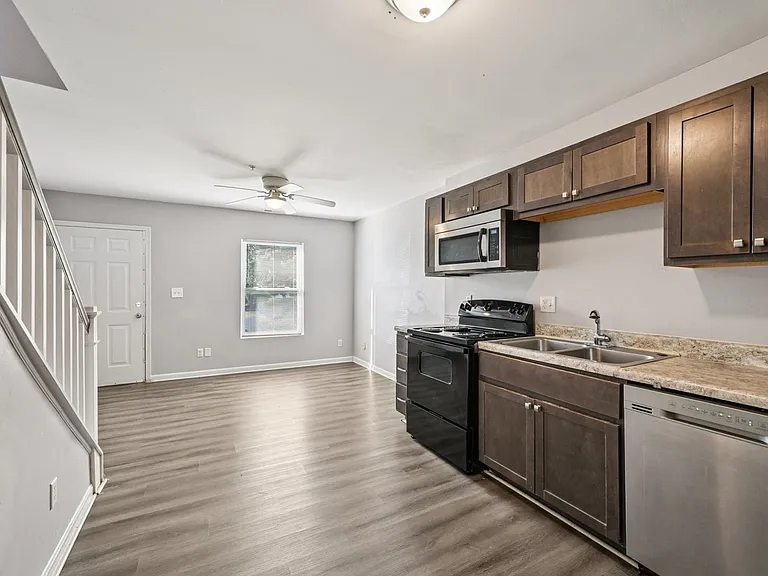 Village Court Apartments — Photo 20