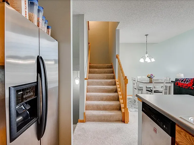 6787 Pine Crest Trl S — Photo 4