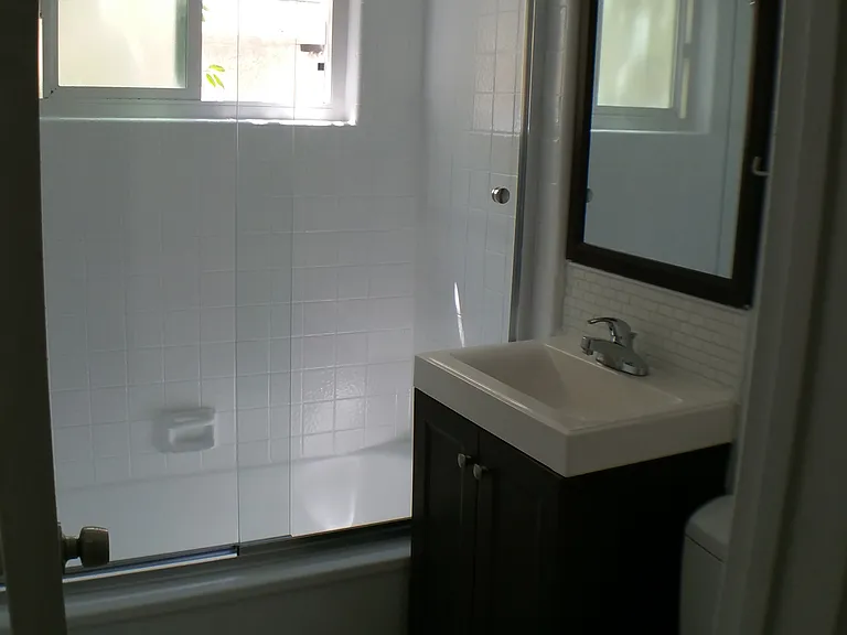 11901 Venice Blvd — Photo 5