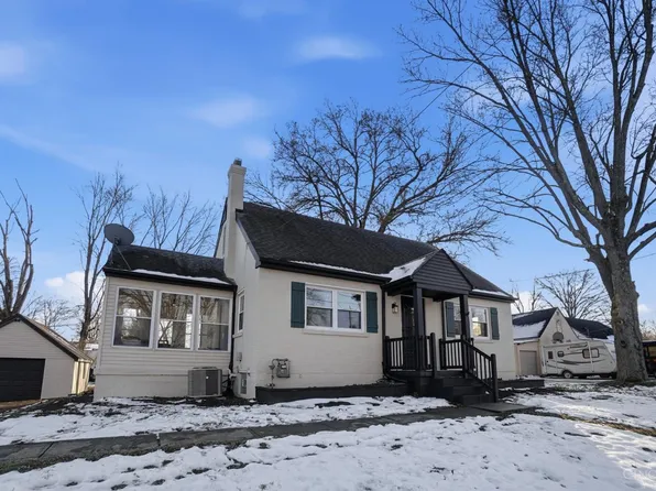 1015 W McKelvey Rd, Cincinnati, OH 45231