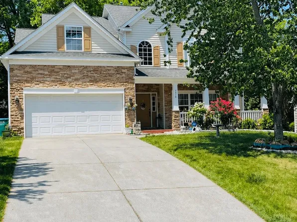 1518 Squirrel Lake Ct, Matthews, NC 28105