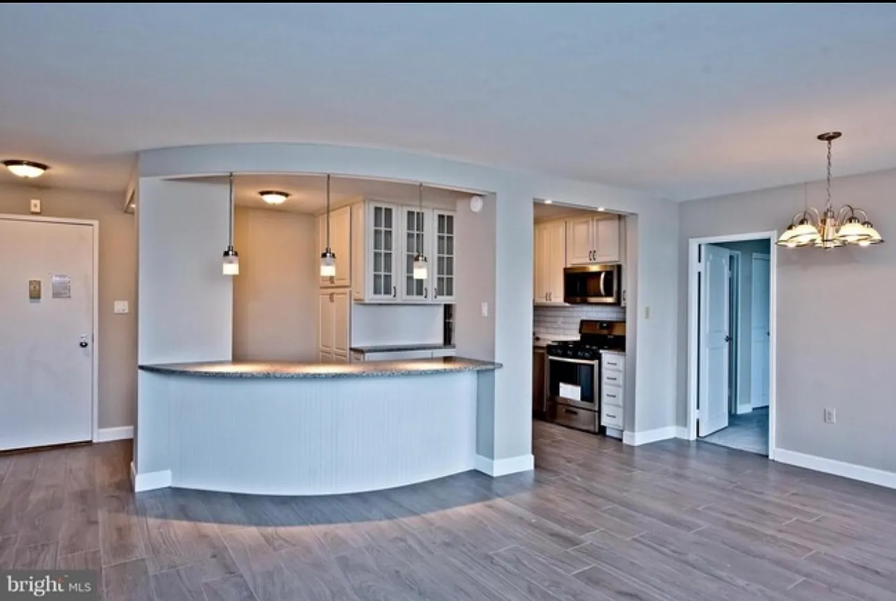2 bed, 1149 sqft, $3,000 — Photo 1